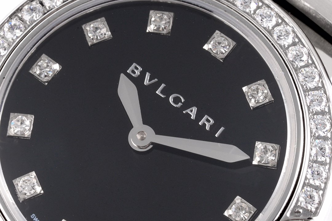 Lvcea Black Dial in Steel with D1am0nd Bezel